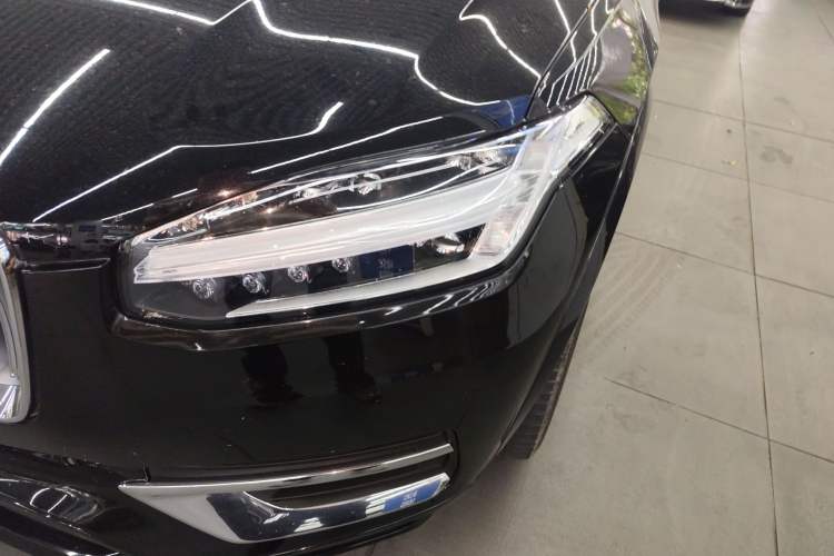 Used Volvo XC90 2023 B6 Zhiyi Luxury Edition 7-Seater