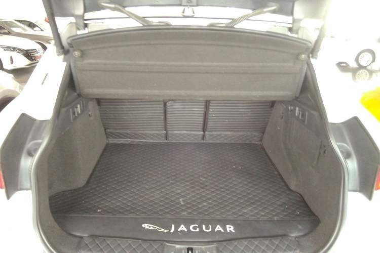 Used Jaguar F-PACE 2016 3.0 SC Four-Wheel Drive R-Sport Sport Edition
