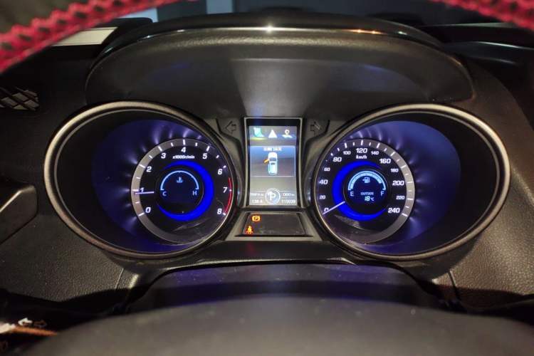 Used CHANGAN CS75 2016 1.8T Automatic Elite Model China V Standard