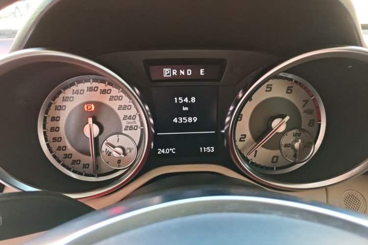 Used Mercedes-Benz SLK-Class 2011 SLK 200 Fashion Model