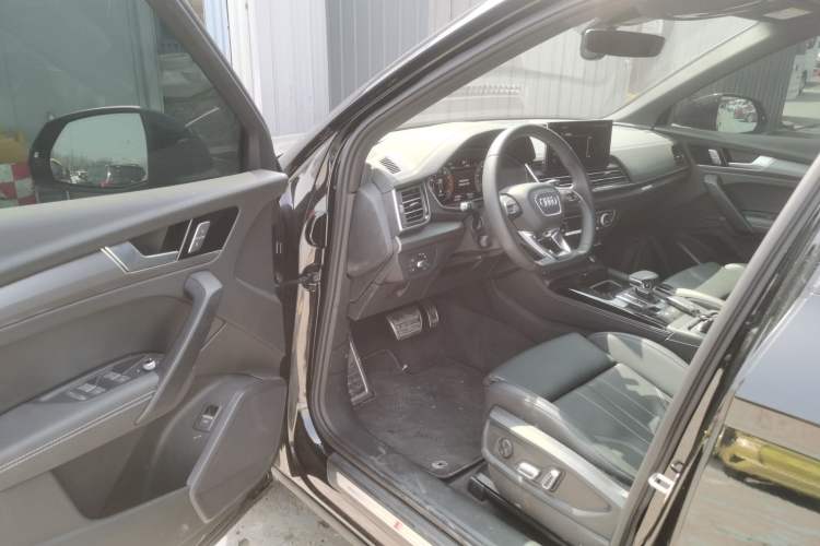 Used Audi Q5L 2025 40 TFSI Fashionable and Dynamic Edition
