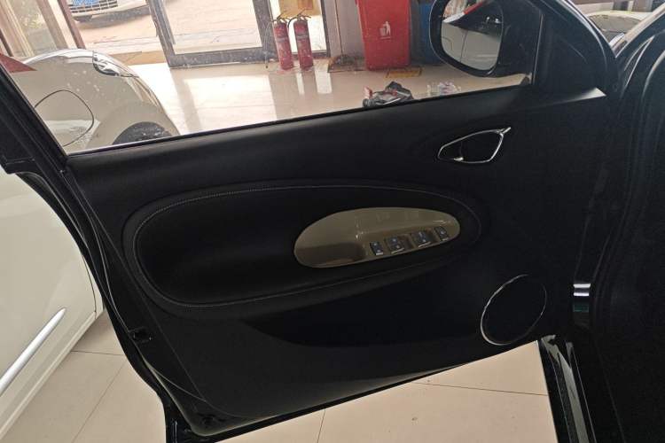 Used Wuling Bingo 2023 333 km Lingxi Connected Version
