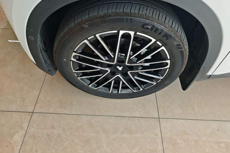 Used firefly 2025 Illuminated Edition
