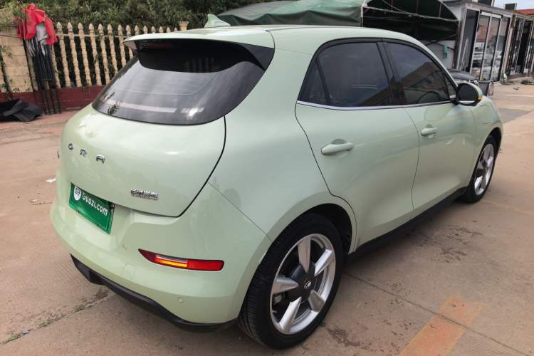 Used ORA Good Cat 2024 401 km Range Luxury Version 135 kW Rear Right 45 Deg