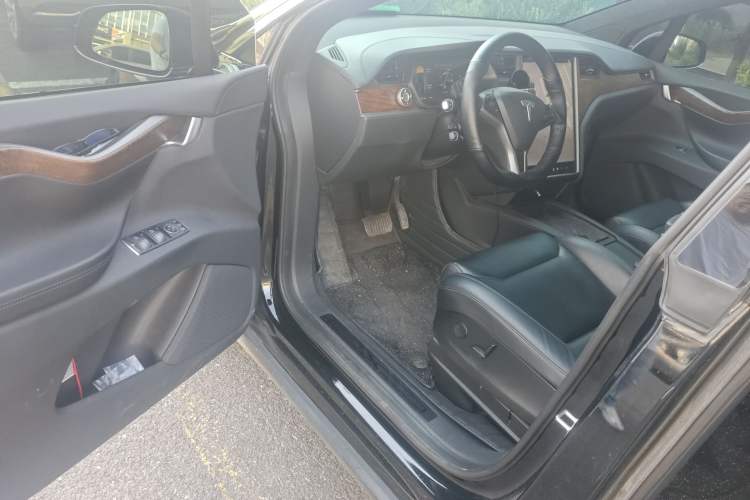 Used Tesla Model X 2019 Long-Range Version Driver Seat