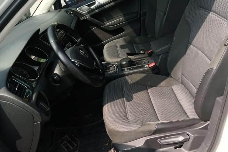 Used Volkswagen Golf 2019 280TSI DSG Comfort Version China VI Standard Left Front Seat