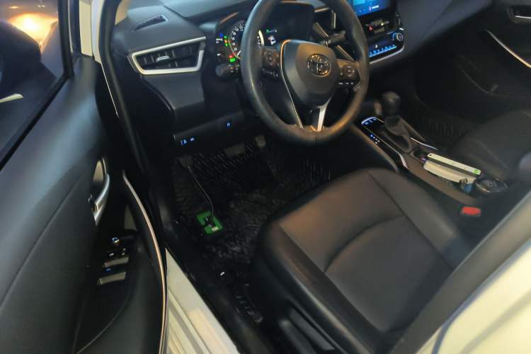 Used Toyota Corolla 2021 Dual-Motor 1.8L E-CVT Elite Edition
