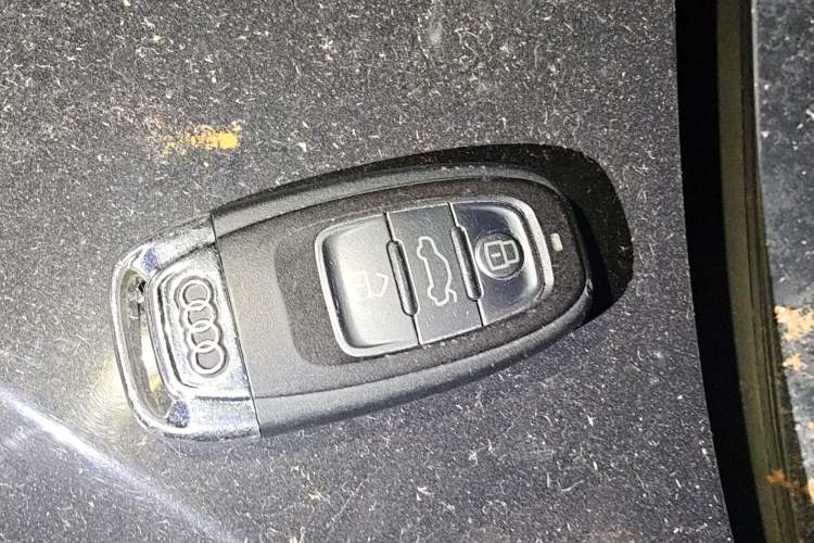 Used Audi Q5 2018 Collector's Edition 40 TFSI Ambition Model