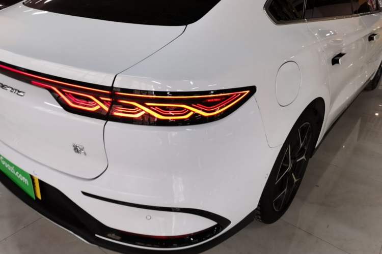 Used BYD Han 2022 DM-i 242km Flagship Model