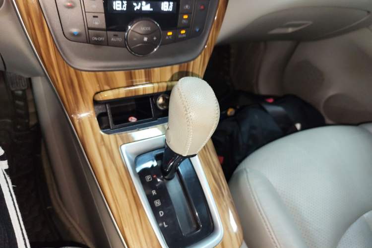 Used Nissan Sylphy 2014 1.6XV CVT Deluxe Edition
