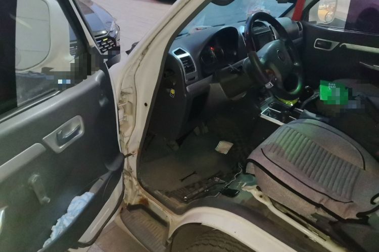 Used Foton Scenic 2014 2.0L Express Classic Long-Wheelbase Low-Roof 486EQV4