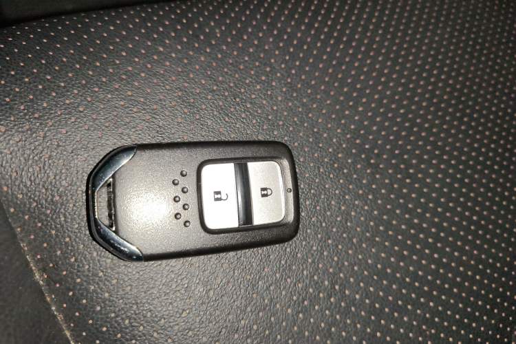 Used Honda XR-V 2015 1.8L VTi CVT Luxury Edition Vehicle Key