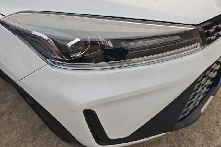 Used Cowin Xuanjie Pro 2024 1.5T CVT Luxury Edition Right Front Headlight