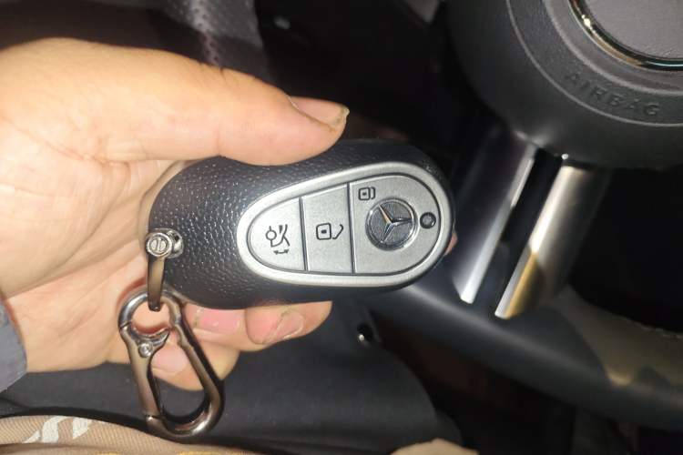 Used Mercedes-Benz C-Class 2023 C 260 L Sport Edition Interior 1