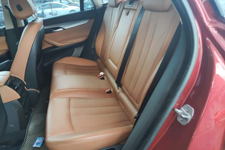 Used BMW X6 2015 xDrive35i Leading Model