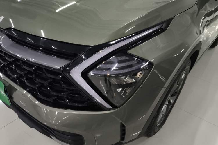 Used Kia Sportage (Chinese Domestic Model) 2023 2.0L HEV Two-Wheel Drive Flagship Edition
