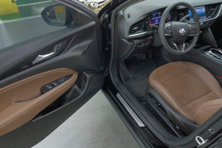 Used Buick Regal 2022 552T Smart Edition Driver Seat