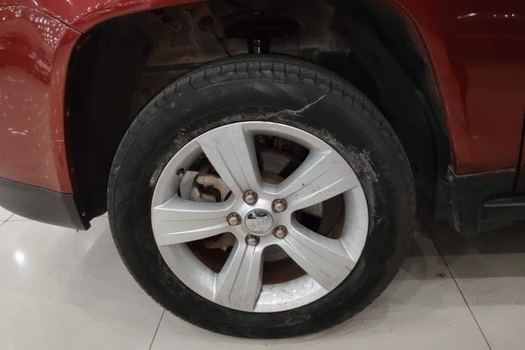 Used Jeep Compass (Import) 2014 Revised Version 2.0L Two-Wheel Drive Entry-Level Edition
