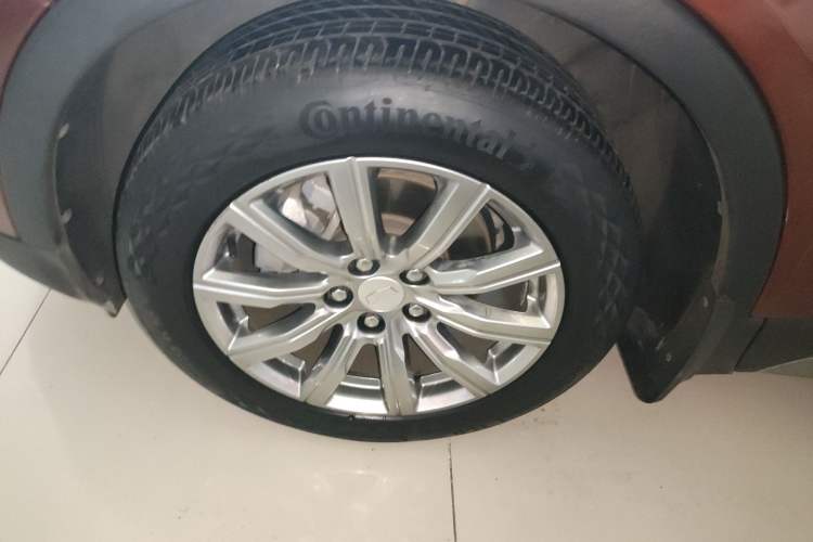 Used Cadillac XT4 2018 28T Two-Wheel Drive Leading Version Exterior 4