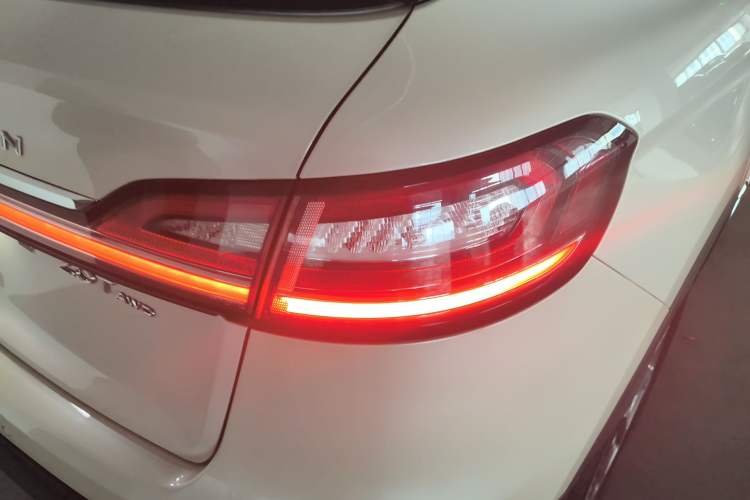 Used Lincoln Nautilus 2019 2.0T Four-Wheel Drive Zunya Edition China VI Standard
