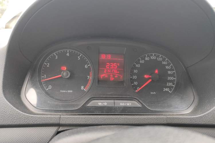 Used Volkswagen Jetta 2013 1.6L Manual Fashion Edition
