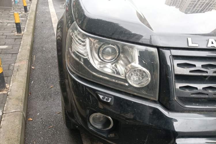 Used Land Rover Freelander 2 2014 2.2T SD4 SE Diesel Edition Right Front Headlight
