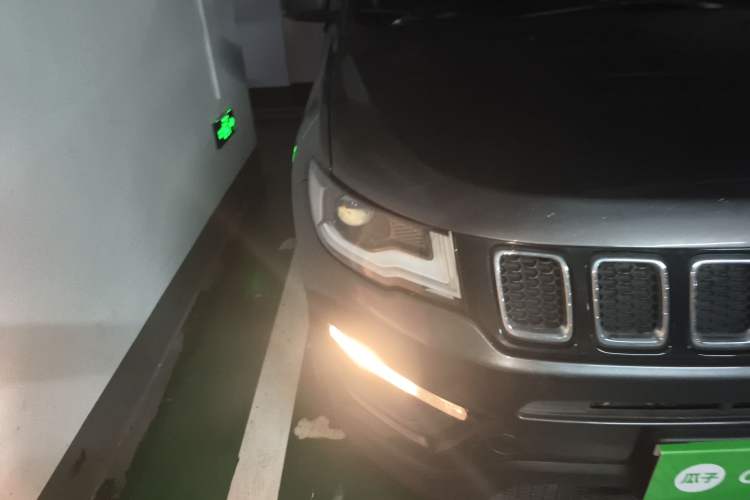 Used Jeep Compass 2017 200T Automatic Family Edition Right Front Headlight