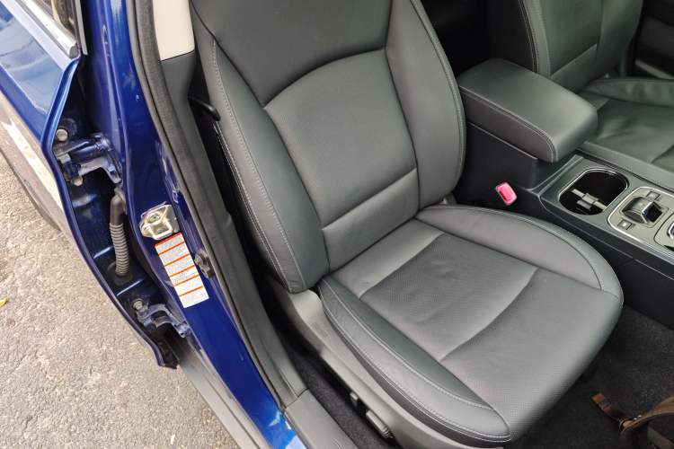 Used Subaru Outback 2017 2.5i Luxury Navigation Edition with EyeSight
