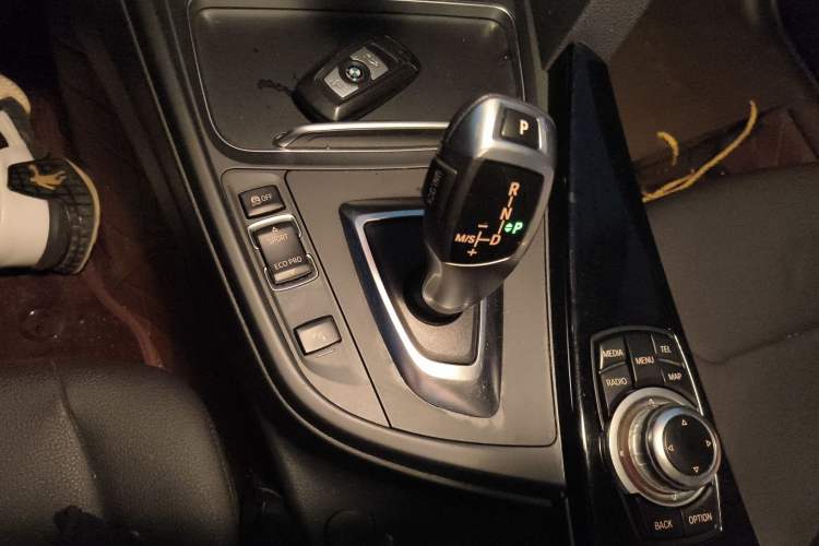 Used BMW 3 Series 2016 320i Fashion Model
