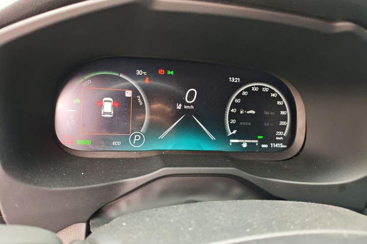 Used Toyota Wildlander 2023 Dual-Motor 2.5L E-CVT Four-Wheel Drive Prestige Edition Odometer Close Up