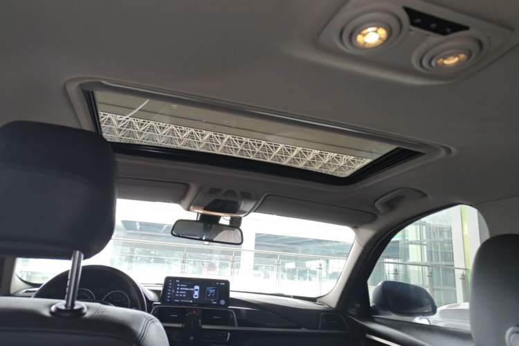 Used BMW 3 Series 2016 316Li Fashion Model
