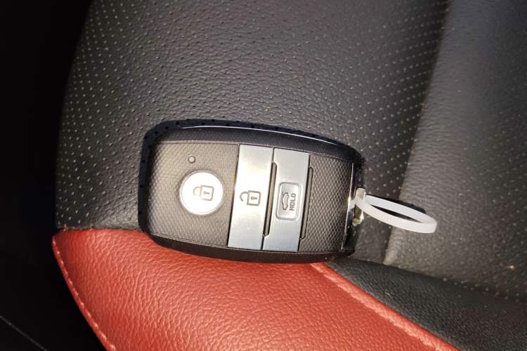 Used Kia KX Cross 2017 1.4L AT GLS Vehicle Key