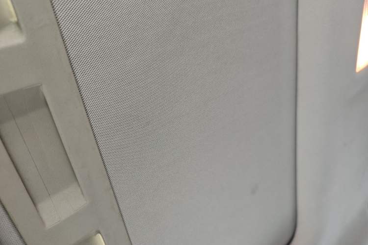 Used Buick Encore 2014 1.4T Automatic Two-Wheel Drive Urban Elite Model Headliner