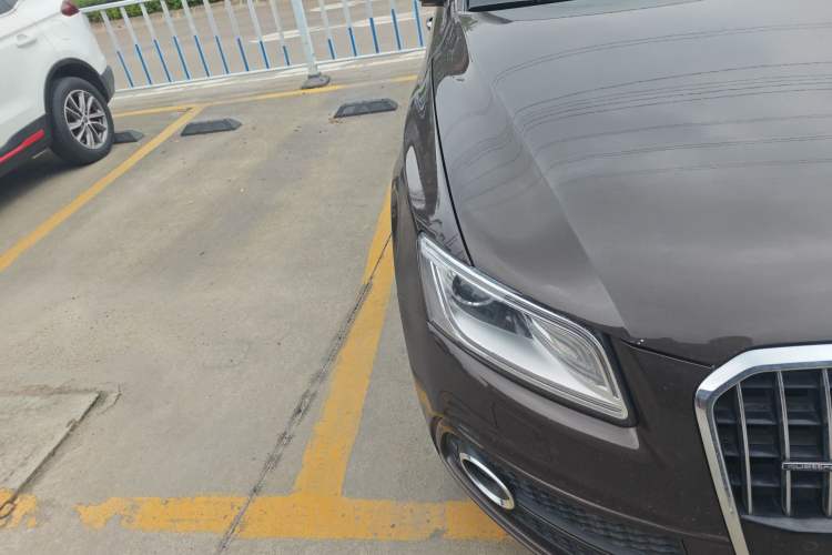 Used Audi Q5 2018 Collector's Edition 40 TFSI Technology Model