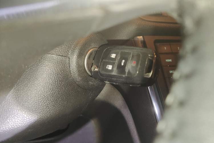 Used Buick Encore 2013 1.4T Automatic All-Wheel Drive Flagship Edition Vehicle Key