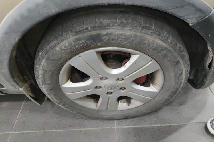 Used Suzuki SX4 2012 1.6L Automatic Ruiqi Model Right Front Wheel Hub