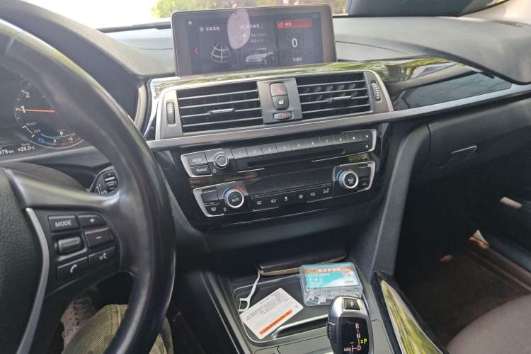 Used BMW 3 Series 2019 320Li Fashion Model
