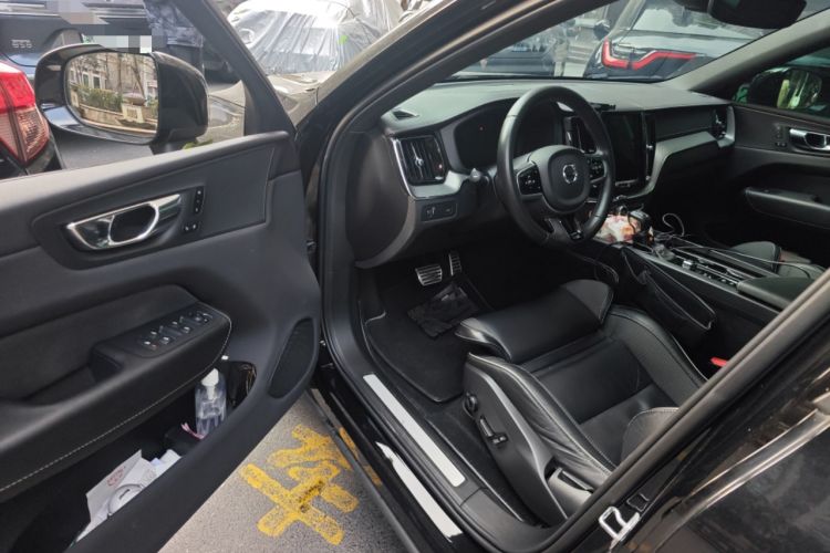 Used Volvo XC60 2021 T5 4x4 Smart & Advanced Sport Edition