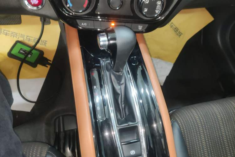 Used Honda Vezel 2016 1.8L CVT Front-Wheel Drive Pioneer Edition
