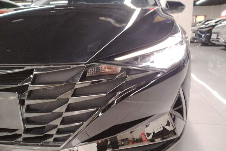 Used Hyundai Elantra 2021 1.5L CVT GLX Elite Edition
