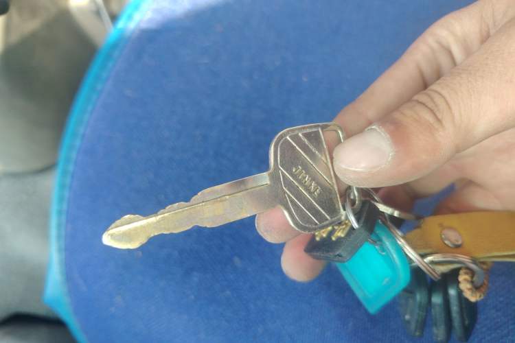 Used Jinbei Hiace 2018 2.0L Fifth-Generation Box Truck Standard Roof 2 Seats 4G19
