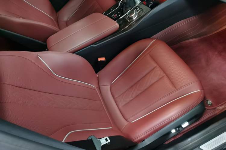 Used BMW 5 Series 2022 Restyled 525Li M Sport Package
