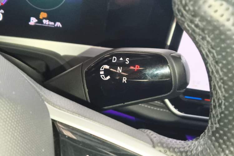 Used Volkswagen Magotan 2024 380TSI DSG Prestige Edition Gear Lever