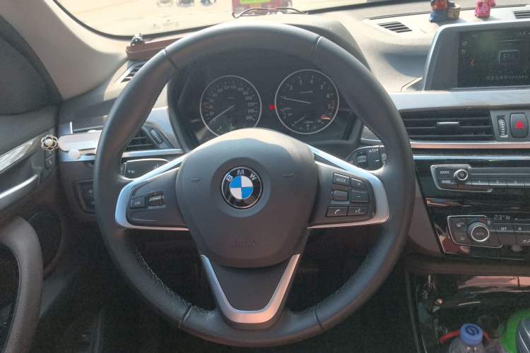 Used BMW X1 2018 sDrive18Li Luxury Model