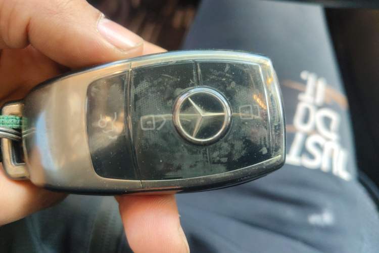 Used Mercedes-Benz E-Class 2018 E 200 L Sport 4MATIC Vehicle Key