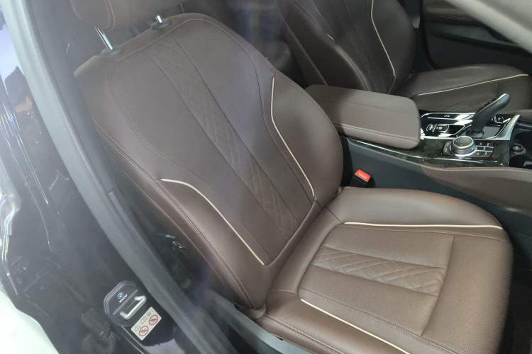 Used BMW 5 Series 2022 Restyled 525Li M Sport Package
