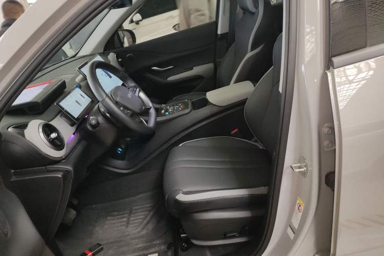 Used BYD Sealion 05 DM-i 2025 DM-i Smart Drive 115KM Flagship Model
