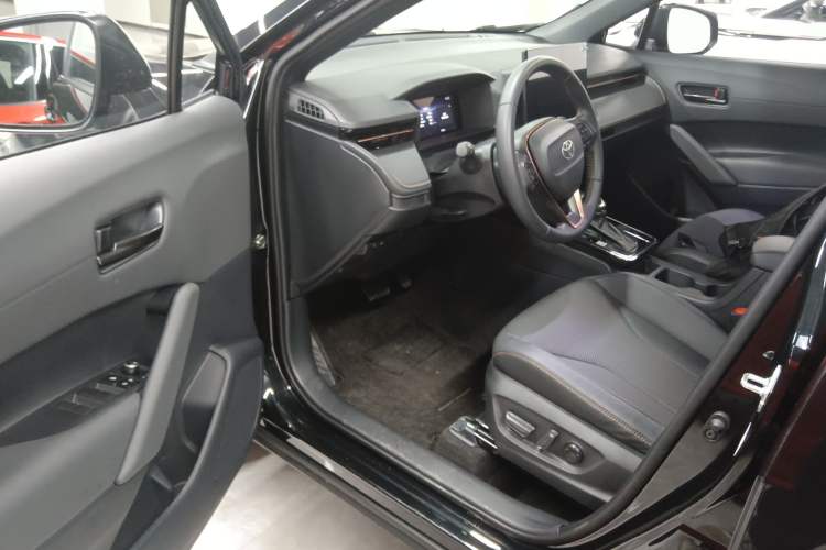 Used Toyota FRONTLANDER 2026 Model 2.0L Smart Electric Hybrid Dual-Engine Luxury Edition Driver Seat