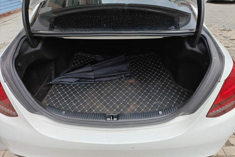 Used Mercedes-Benz C-Class 2019 Restyled C 260 L Sport Edition Trunk