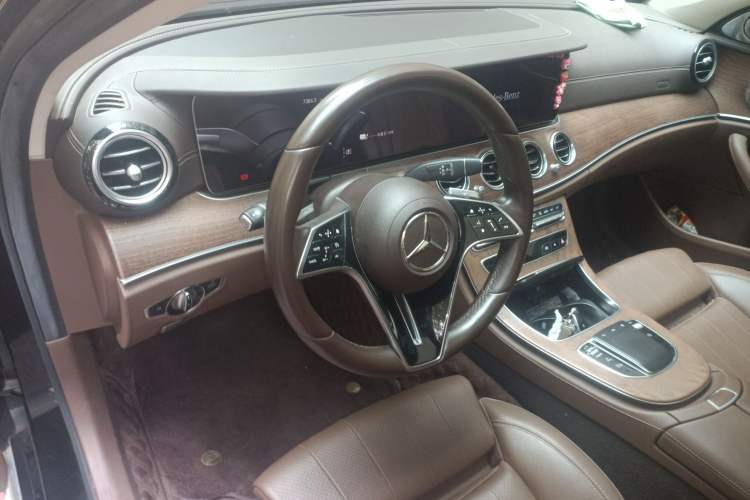 Used Mercedes-Benz E-Class New Energy 2022 Restyled E 350 e L Plug-in Hybrid Sports Sedan
